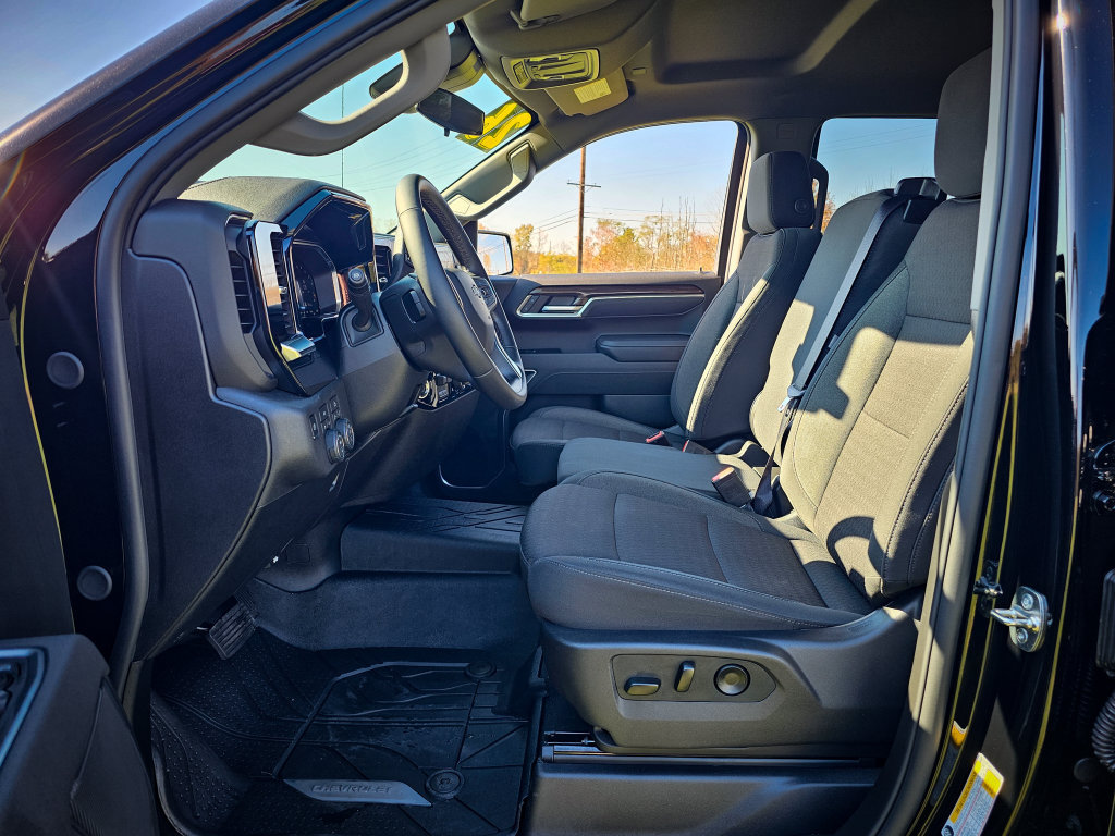 Used 2026 Chevrolet Silverado 1500 RST w/ RST Select Package AWD/4WD image 14