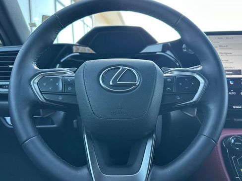 Used 2023 Lexus NX 350h AWD image 27
