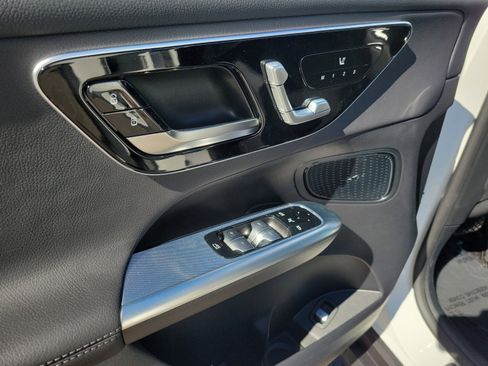 Certified 2026 Mercedes-Benz GLC 300 image 19