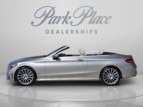 Used 2019 Mercedes-Benz C 300 Cabriolet image 2