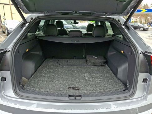 Used 2023 Volkswagen Atlas Cross Sport SEL image 30