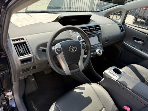 Used 2012 Toyota Prius V Three FWD image 9