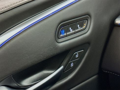 Used 2023 Cadillac Escalade Sport Platinum image 22