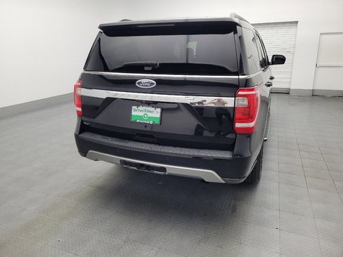 Used 2019 Ford Expedition XLT w/ Equipment Group 202A image 7