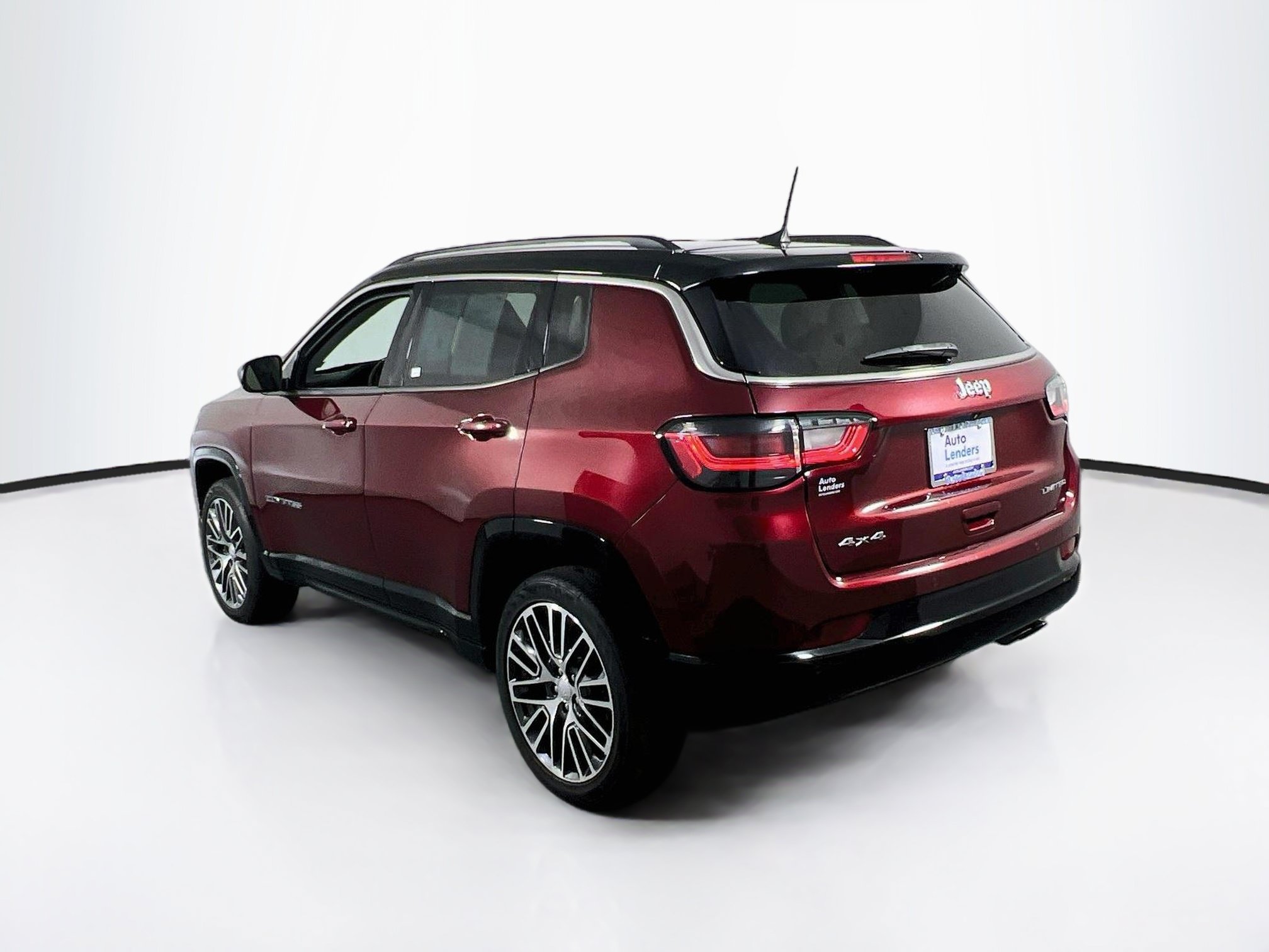 Used 2022 Jeep Compass Limited w/ Elite Group AWD/4WD image 7