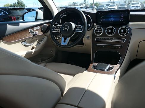 Used 2022 Mercedes-Benz GLC 300 4MATIC w/ Premium Package Lite image 26
