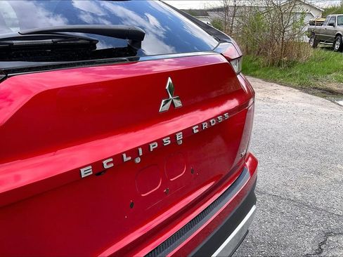 Used 2022 Mitsubishi Eclipse Cross SE image 8