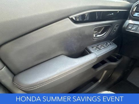 Used 2025 Honda Pilot Touring image 18