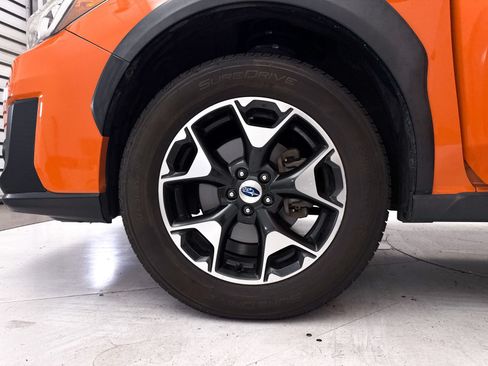 Used 2018 Subaru Crosstrek 2.0i Premium AWD/4WD image 4