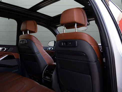 Used 2022 BMW X5 M50i w/ Executive Package AWD/4WD image 67