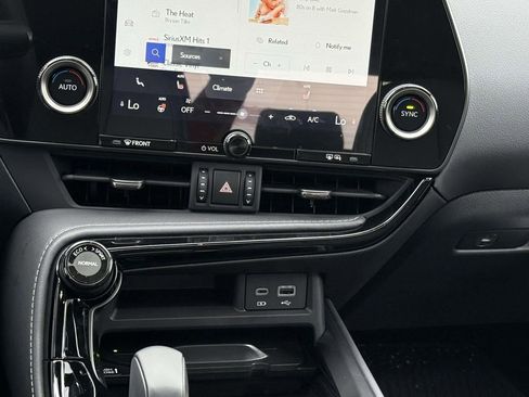 Used 2025 Lexus NX 350 AWD image 19