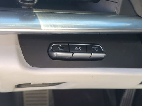 Used 2024 Chevrolet Corvette Stingray Premium Conv w/ Z51 Performance Package image 20