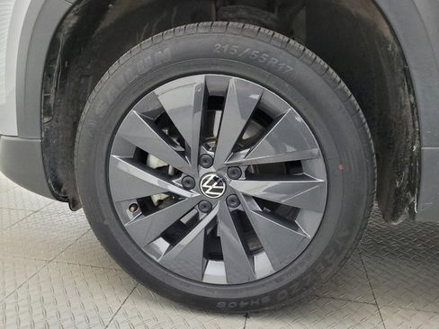 Used 2024 Volkswagen Taos S FWD image 31