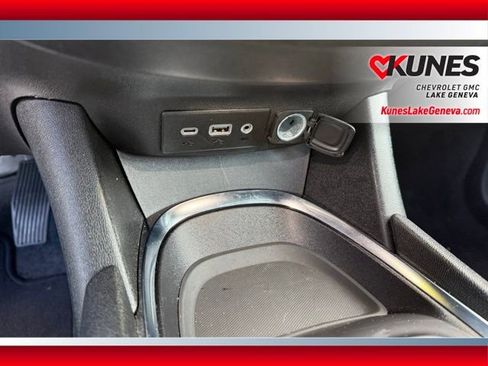 Used 2024 Chevrolet Malibu LT image 23