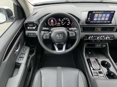 New 2025 Honda Pilot EX-L image 10