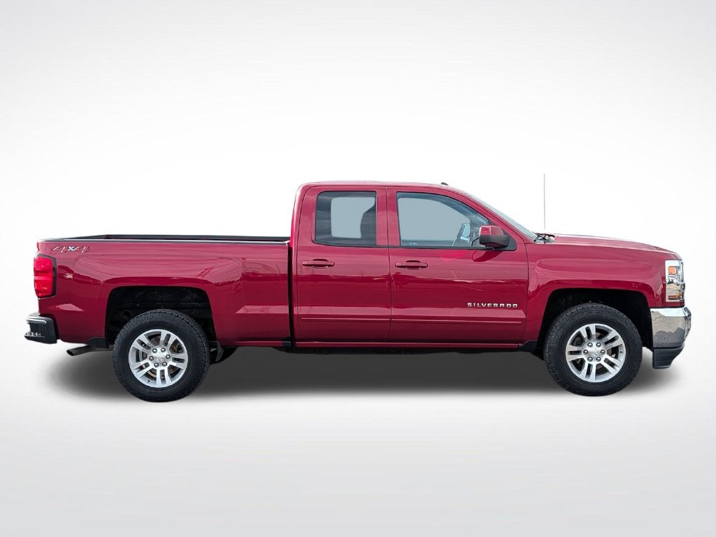 Used 2018 Chevrolet Silverado 1500 LT w/ All Star Edition AWD/4WD image 2