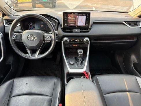 Used 2020 Toyota RAV4 Limited w/ Carpet Mat Package AWD/4WD image 5