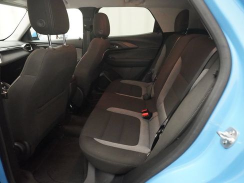Used 2024 Chevrolet TrailBlazer LT w/ LT Cold Weather Package FWD image 15
