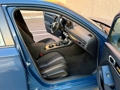 Used 2025 Honda Civic FWD Hybrid Sedan image 9
