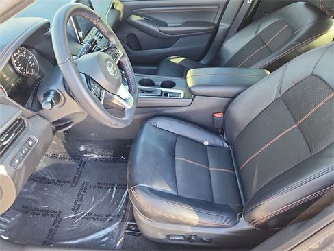 Certified 2020 Nissan Altima 2.5 SR w/ Premium Package image 7