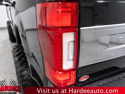 Used 2022 Ford F350 Platinum image 9