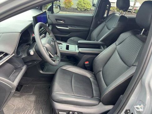 Certified 2025 Toyota Sienna XLE Woodland Edition AWD/4WD image 12