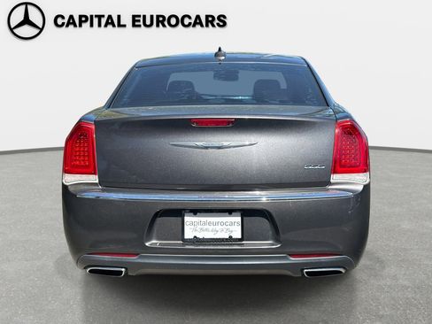 Used 2015 Chrysler 300 Limited w/ Driver Convenience Group RWD image 7