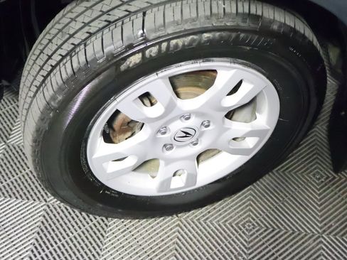 Used 2005 Acura MDX Touring AWD/4WD image 17