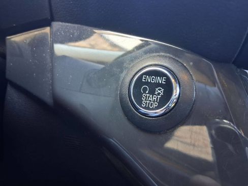 Used 2015 Ford Escape Titanium image 16