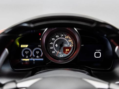 Used 2021 Ferrari F8 Tributo RWD image 42