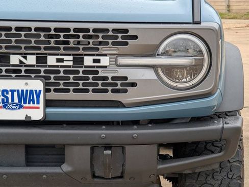 Used 2023 Ford Bronco Badlands image 10