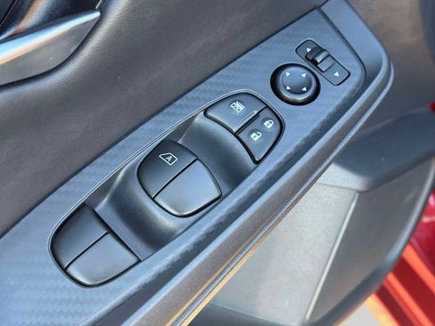 Used 2025 Nissan Sentra SV w/ All-Weather Package FWD image 17