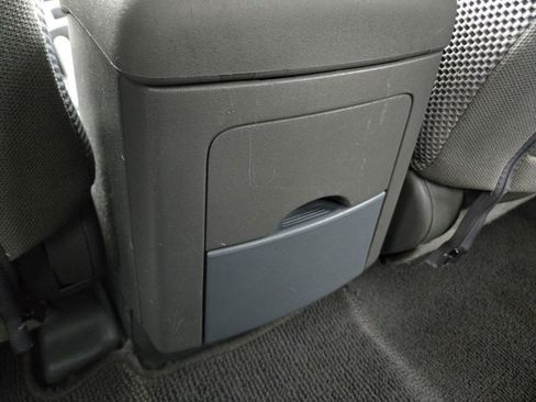 Used 2019 Nissan Frontier SV AWD/4WD image 28