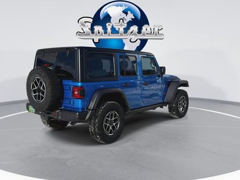 Used 2024 Jeep Wrangler Unlimited Rubicon AWD/4WD image 9