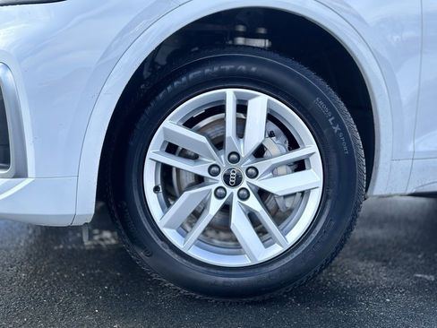 Used 2023 Audi Q5 2.0T Premium image 2