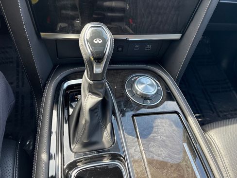 Certified 2024 INFINITI QX80 Sensory AWD/4WD image 17