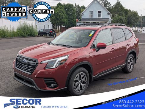 Used 2023 Subaru Forester Premium AWD/4WD image 1