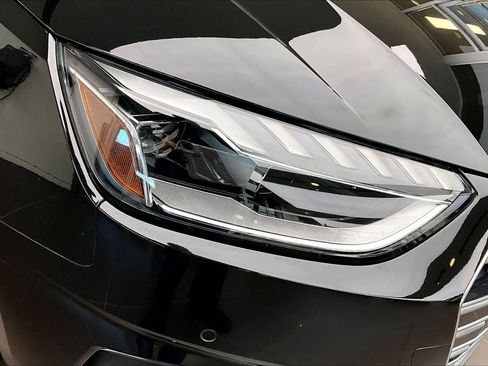 Used 2023 Audi A4 2.0T Premium w/ Convenience Package image 27