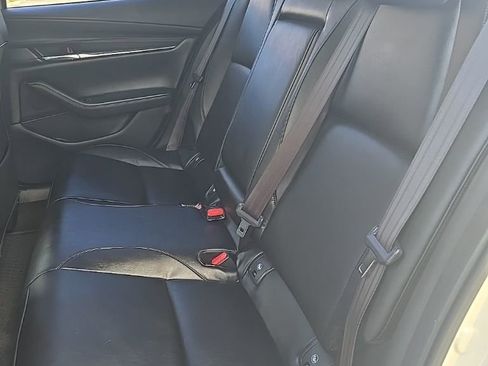 Used 2021 MAZDA MAZDA3 s image 26