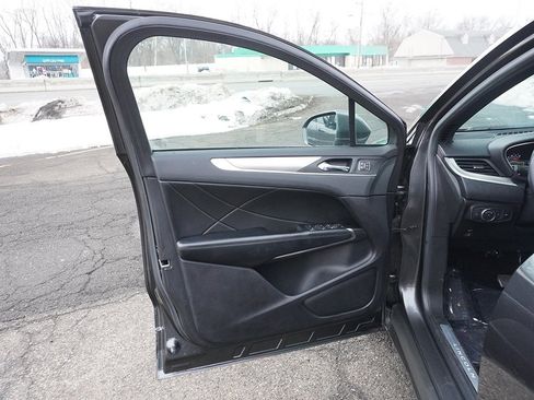 Used 2019 Lincoln MKC Reserve w/ MKC Climate Package image 25