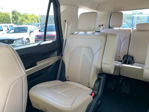 Used 2024 Ford Expedition Limited image 39