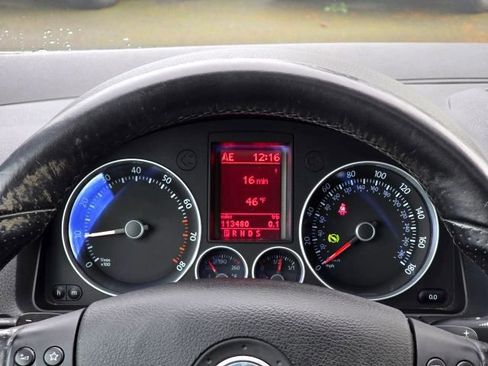 Used 2008 Volkswagen GTI 2-Door image 14