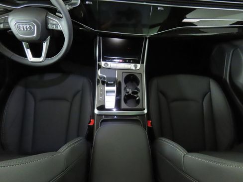 Used 2025 Audi Q7 3.0T Premium Plus w/ Premium Plus Package image 18