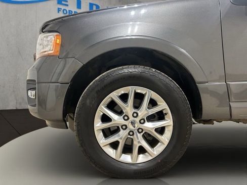 Used 2017 Ford Expedition EL Limited w/ Equipment Group 301A AWD/4WD image 25