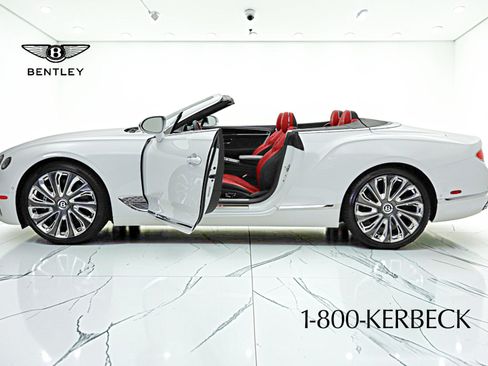 Certified 2022 Bentley Continental GT Mulliner AWD/4WD image 4