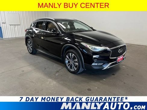 Used 2018 INFINITI QX30 Premium w/ Navigation Package AWD/4WD image 1