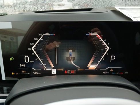 New 2026 BMW X5 sDrive40i image 25