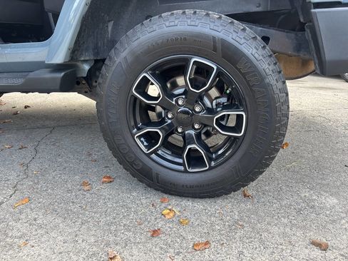 Used 2014 Jeep Wrangler Unlimited Sahara w/ Max Tow Package image 14