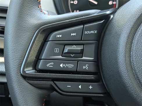 Used 2025 Subaru Crosstrek 2.5i Limited w/ Popular Package #3A image 17