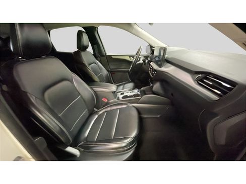 Used 2024 Ford Escape Platinum AWD/4WD image 17